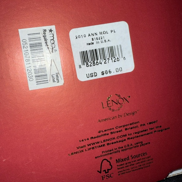 2010 Holiday Annual Christmas Plate by LENOX Ice Skaters - Box - Picture 2 of 7